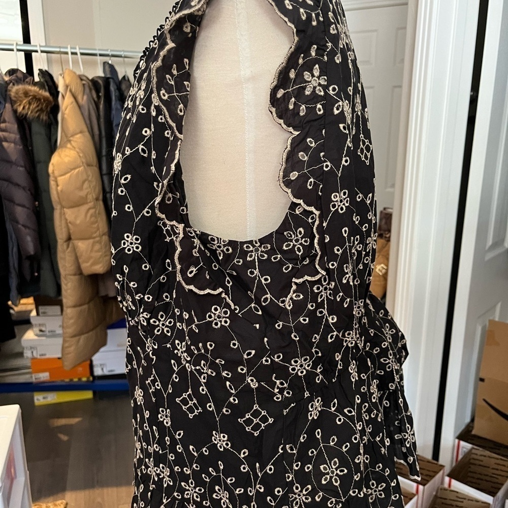 Eyelet Top - Picture 4 of 6